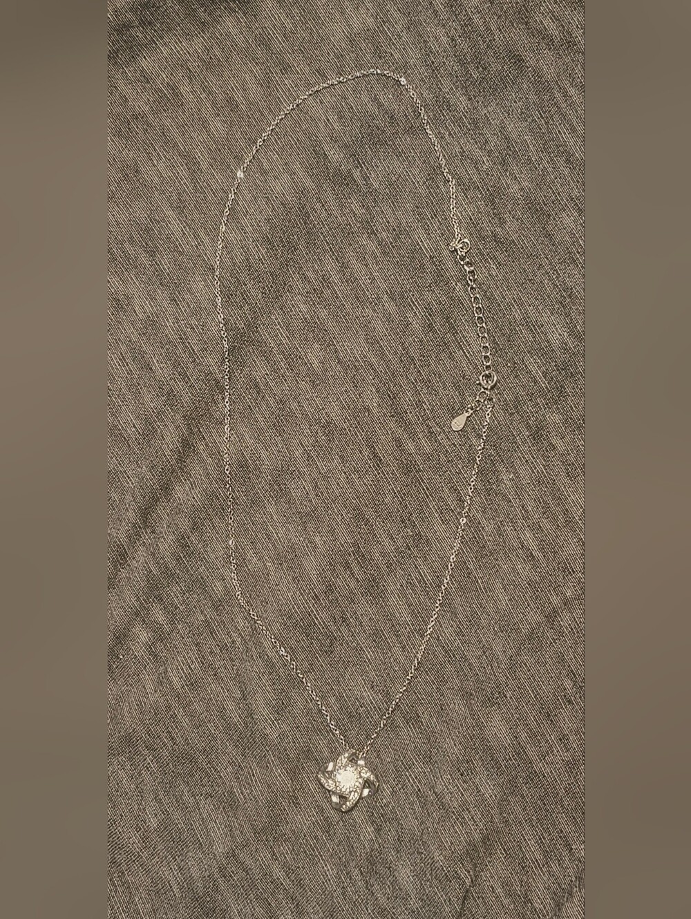 Delicate Silver Floral Pendant Necklace - Silver